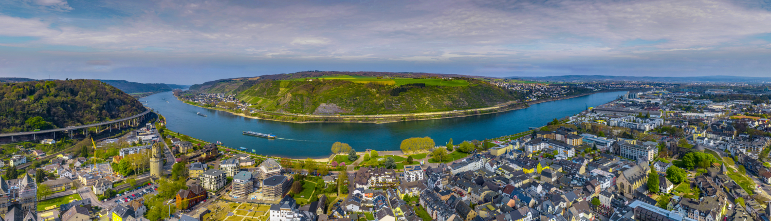 Luftaufnahme der Stadt Andernach mit Blick auf den Rhein - Martina Wagner Immobilien