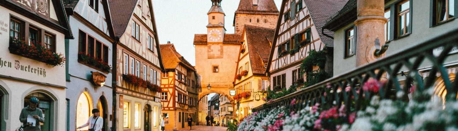 Mayen Innenstadt Aufnahme der Altstadt von Mayen mit Blick auf ein altes Stadttor - Martina Wagner Immobilien