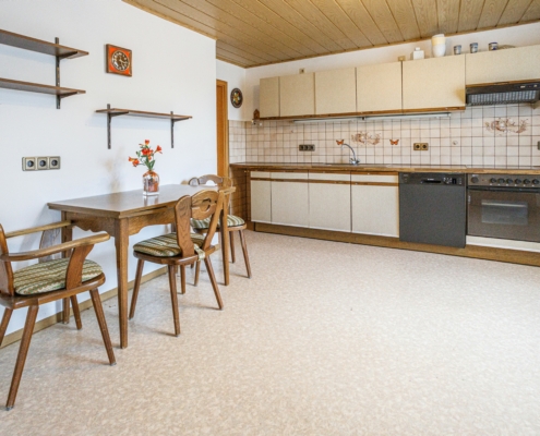 großzügiger Küchenbereich Wohnküche Weißenthurm - Martina Wagner Immobilien