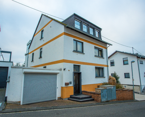 Koblenz Außenansicht seitlich Koblenz Niederberg - Frontansicht - Martina Wagner Immobilien