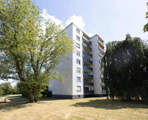 Mehrfamilienwohnanlage im Grünen Außenansicht der Mehrfamilienwohnanlage in Andernach - Martina Wagner Immobilien