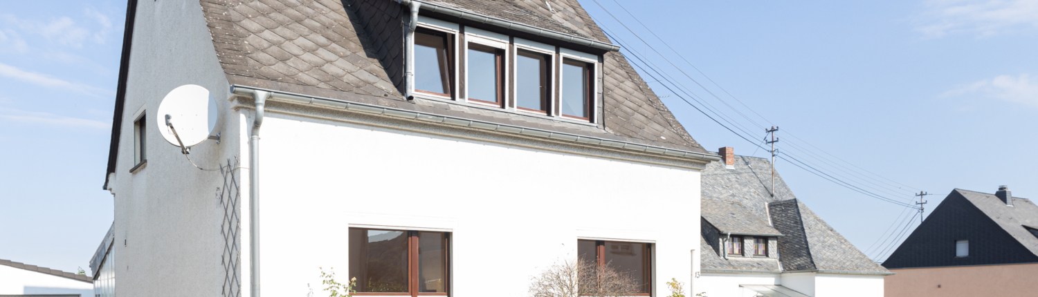 Charmantes Einfamilienhaus in Saffig bei herrlichem Sonnenschein