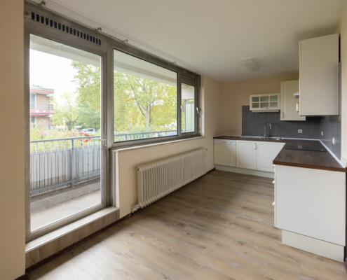 Wohnküche mit Balkon